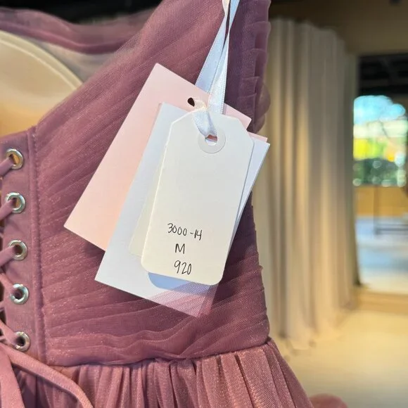 Milla Dramatically flowered tulle dress in wine color - Picture 6 of 7